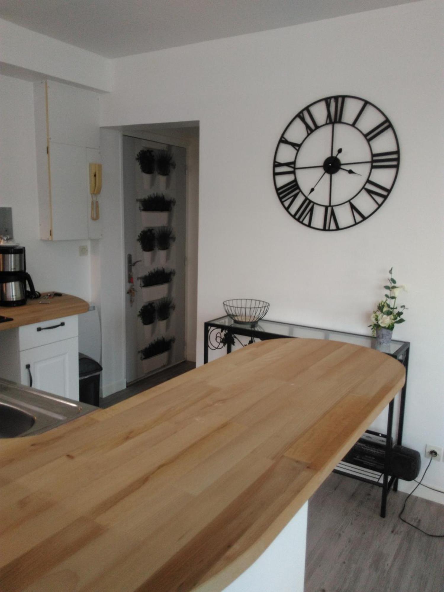 24 Fois Plus - Circuit Des 24 H A 10 Mn - 2 Chambres, 4 Personnes & Cuisine Le Mans Bagian luar foto