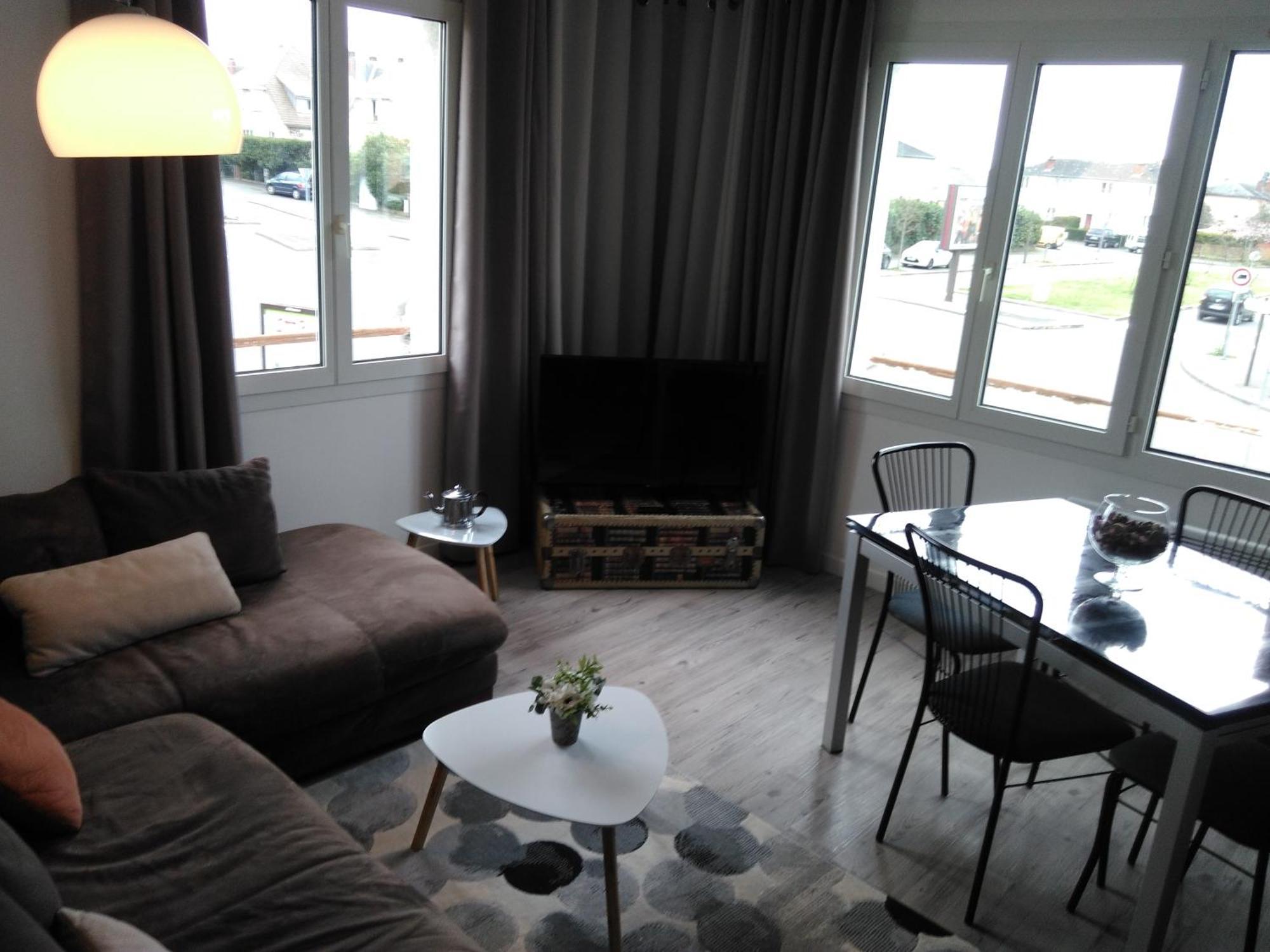 24 Fois Plus - Circuit Des 24 H A 10 Mn - 2 Chambres, 4 Personnes & Cuisine Le Mans Bagian luar foto